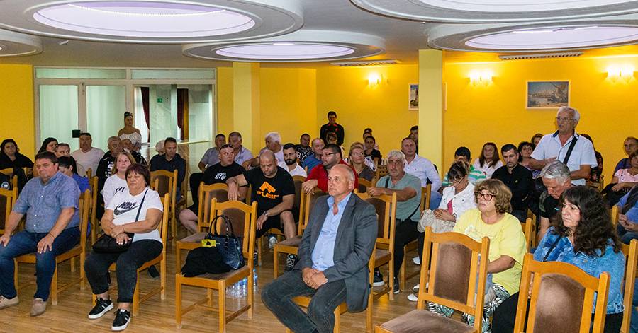 Срещата на кандидат-депутатите от ГЕРБ-СДС в Раднево